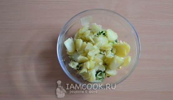 окрошка с колбасой на квасе