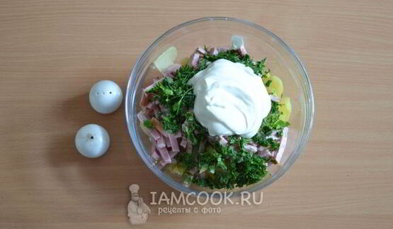 окрошка с колбасой на квасе