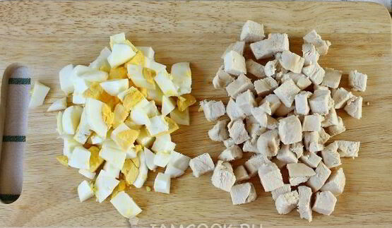 окрошка с курицей на квасе