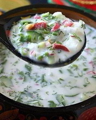 Окрошка с салями на кефире и газированной воде