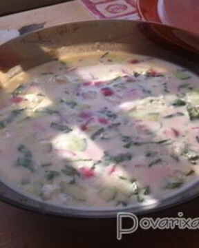 Окрошка с сельдереем на кефире