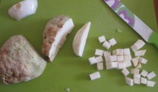 овощной крем-суп с сухариками