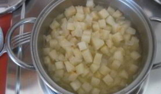 овощной крем-суп с сухариками