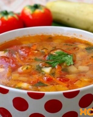 Овощной суп с кабачками