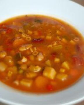 Суп минестроне с песто