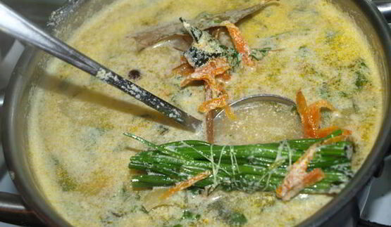 суп овощной с пельменями