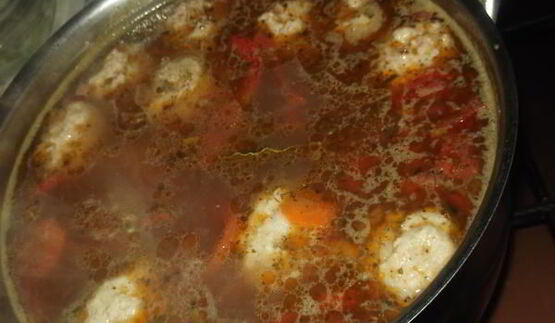 суп с фрикадельками и овощами