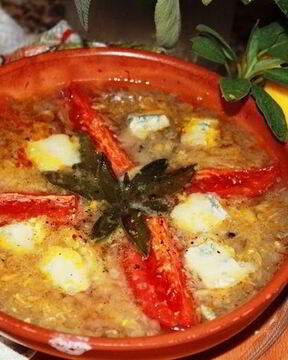 Запеченный овощной суп с горгонзолой и шалфеем