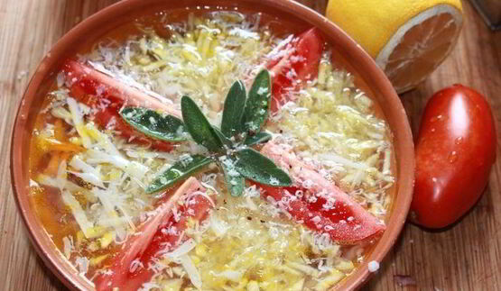 запеченный овощной суп с горгонзолой и шалфеем