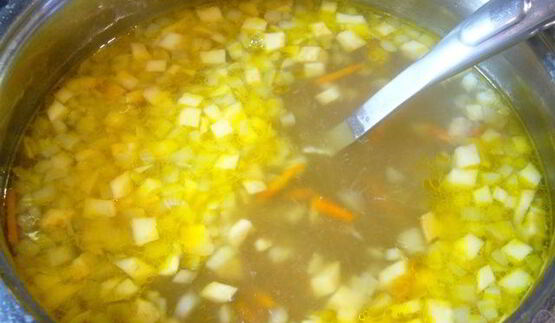 рассольник с куриными потрошками