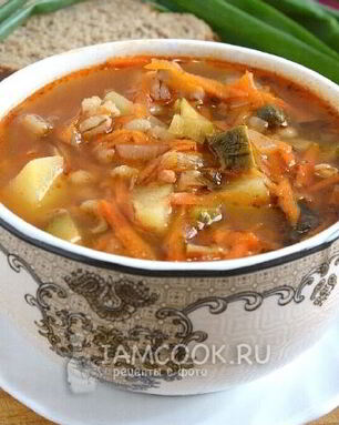 Вегетарианский рассольник с сушеными грибами