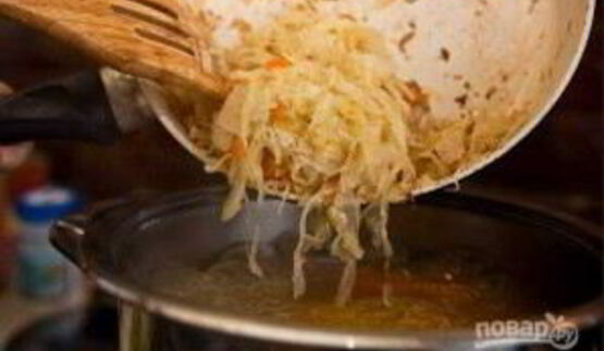 щи из кислой капусты