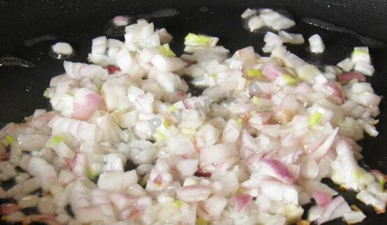 щи из молодой капусты с курицей