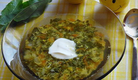 щи из щавеля с перловкой