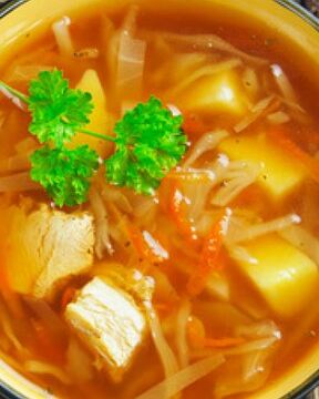 Щи из свежей капусты с мясом