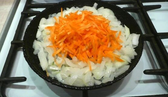 щи с тушенкой