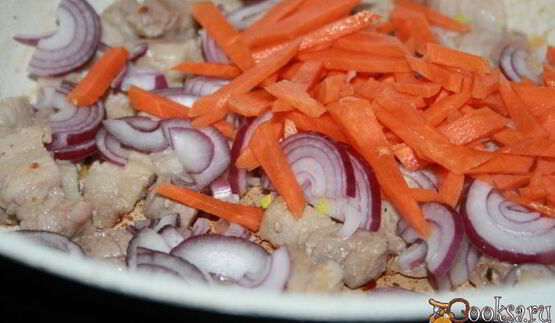 щи со свежей капустой и свиной грудинкой