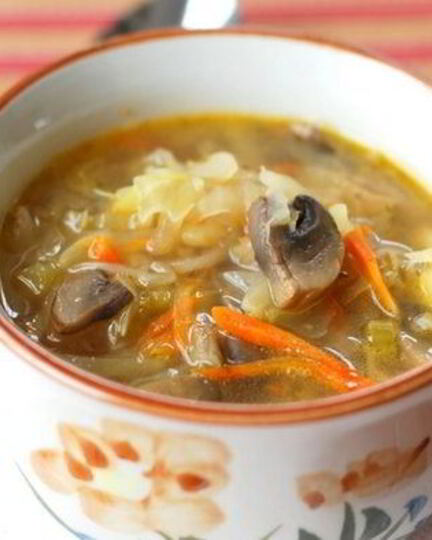 Рецепт вегетарианских щей из квашеной капусты