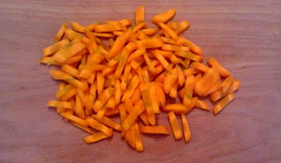 зеленые щи с крапивой и щавелем с яйцом