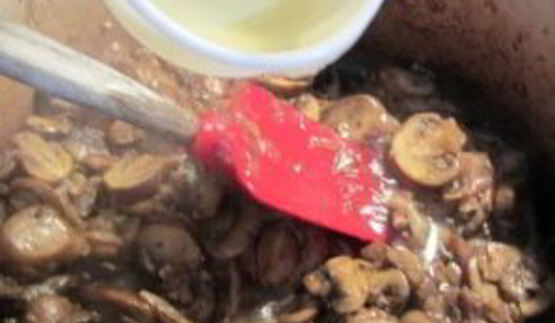 сливочный грибной суп