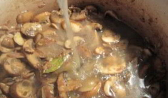 сливочный грибной суп