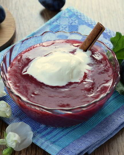 Рецепт сливового супа с ревенем