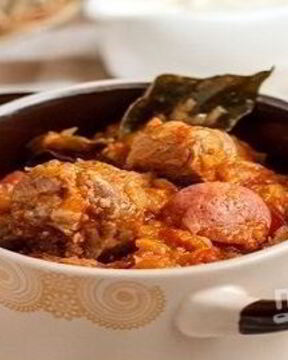 Солянка с капустой и мясом