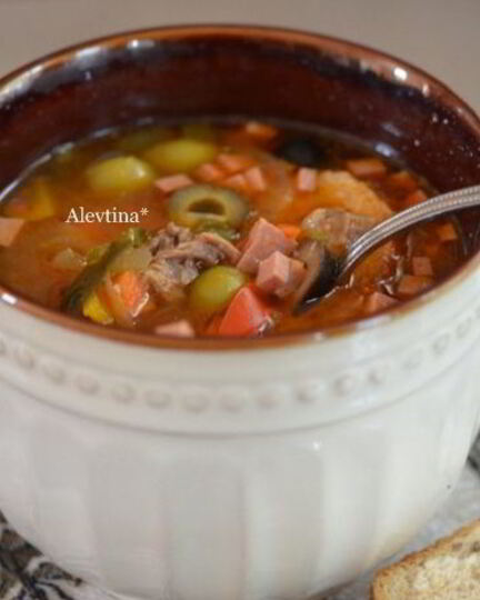 Рецепт солянки со сладкима перцема