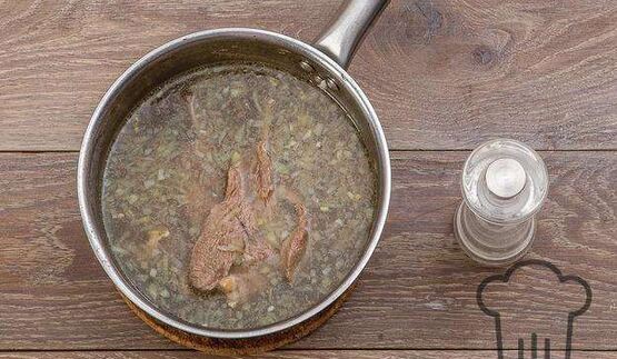 харчо с классическом соусом ткемали и бараниной