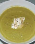 Картофельный суп-пюре с луком-пореем