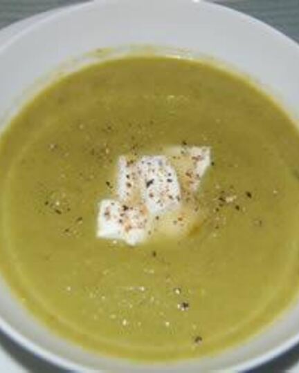 Рецепт картофельного супа-пюре с луком-пореем