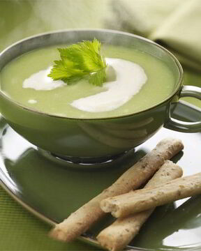 Летний суп-пюре из сельдерея