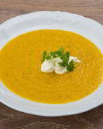 Морковный суп-пюре с кориандром