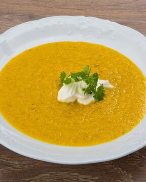 Морковный суп-пюре с кориандром