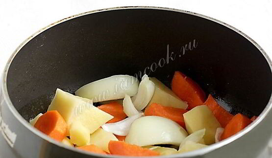 овощной суп пюре из картофеля и моркови с имбирем