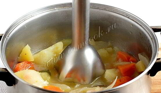 овощной суп пюре из картофеля и моркови с имбирем
