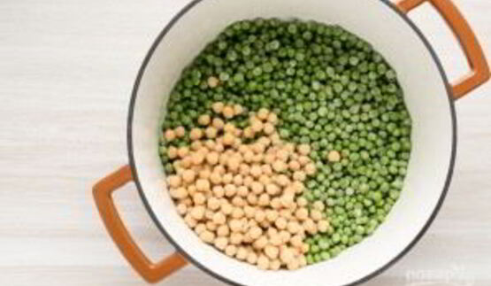 суп-пюре из горошка и нута