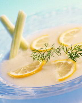 Суп-пюре из кабачка и сельдерея