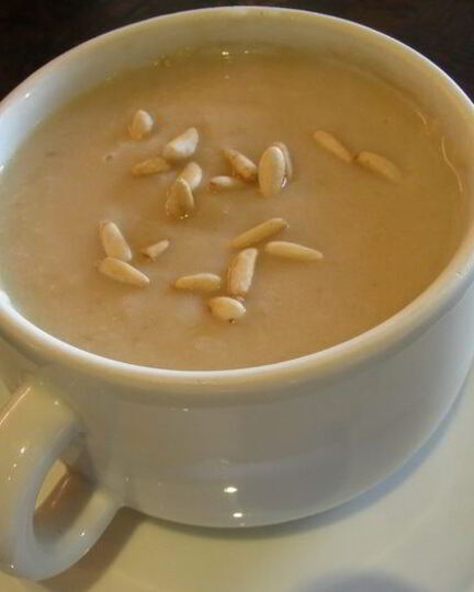 Рецепт супа-пюре из пастернака с кедровыми орешками