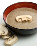 Суп-пюре из шампиньонов со сливками