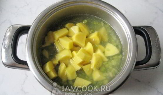 суп-пюре из сухого зеленого гороха