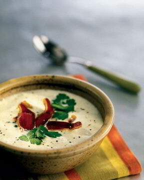 Суп-пюре из топинамбура с копченой утиной грудкой