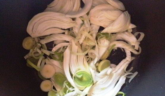 суп-пюре из цветной капусты, фенхеля и брокколи