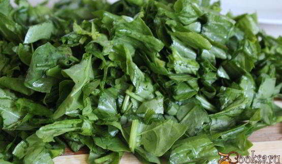 суп-пюре со щавелем и шпинатом