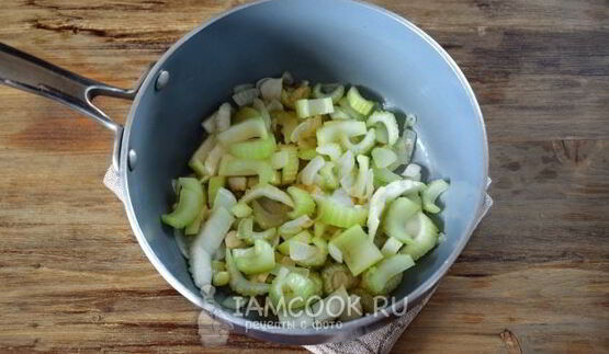 свекольный суп-пюре с брынзой