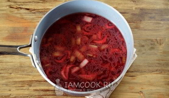 свекольный суп-пюре с брынзой