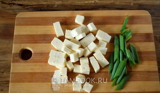 свекольный суп-пюре с брынзой