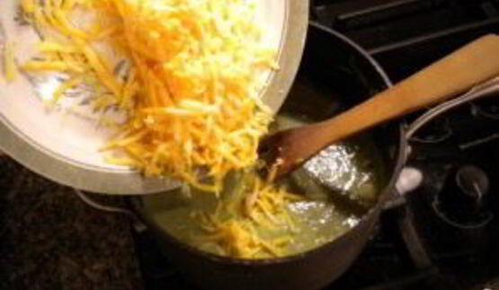 суп с брокколи и сыром по-быстрому