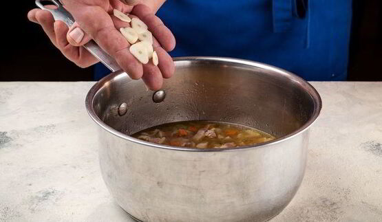 суп с красной чечевицей и беконом