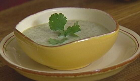 суп с миндалем и стручковой фасолью